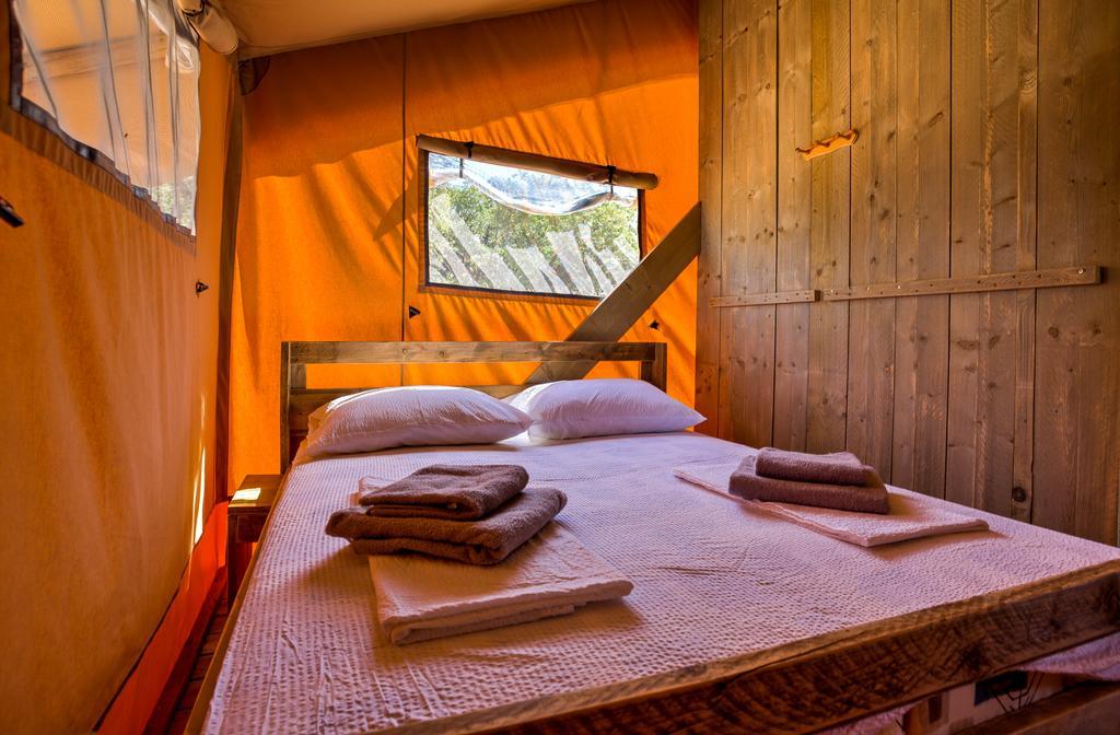 Marusina Olive Hills - Glamping & Minicamp Hotell Punat Eksteriør bilde