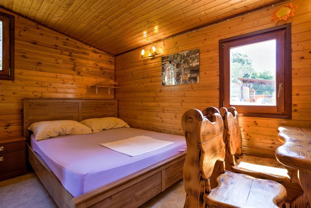 Marusina Olive Hills - Glamping & Minicamp Hotell Punat Eksteriør bilde